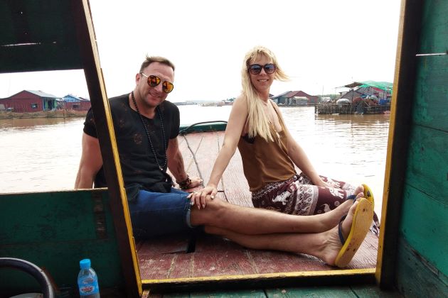Boat trip Taxi in tonle sap lake for couple
