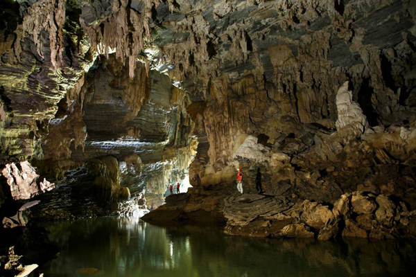 Discover the majestic Cave system of Tu Lan