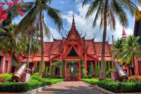 the national museum in phnom penh