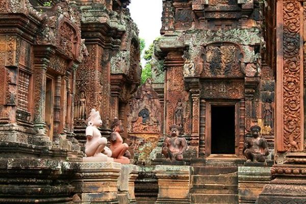 the temple of Banteay Srei