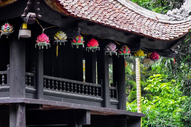 one pillar pagoda entrance fee and opening hours