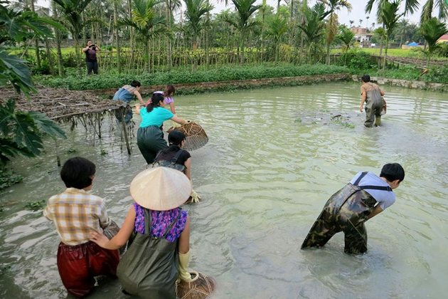 Gain an insight into local life in Yen Duc Village