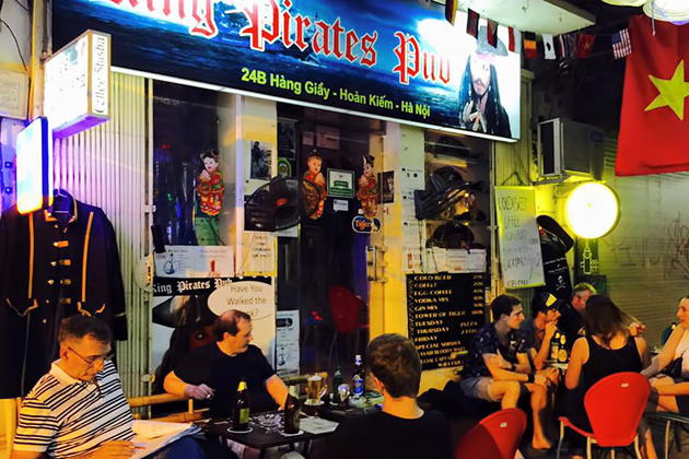 King Pirates Pub bars in hanoi old quarter