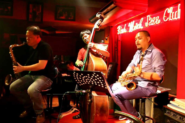 Minh's Jazz Club hanoi bars and clubs