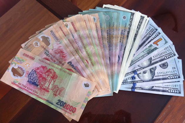 Credit Cards Atms Currency Exchange In Vietnam - 