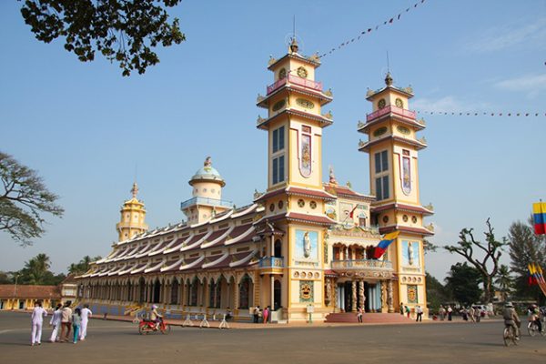 Cao Dai Temple