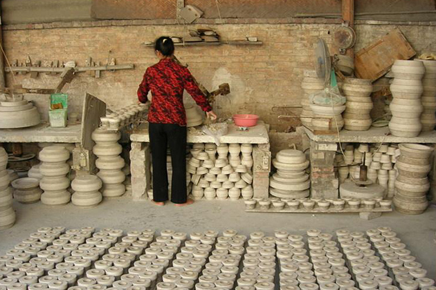 Bat-Trang-Ceramic-Village.jpg