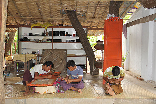 bagan lacquare workshop 30 day cambodia vietnam laos myanmar trip