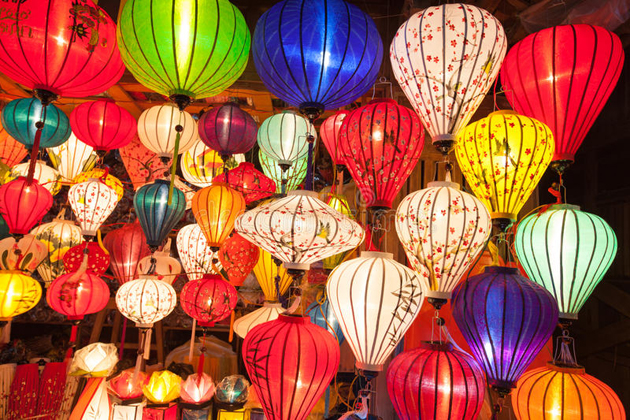 silk lantern in hoi an