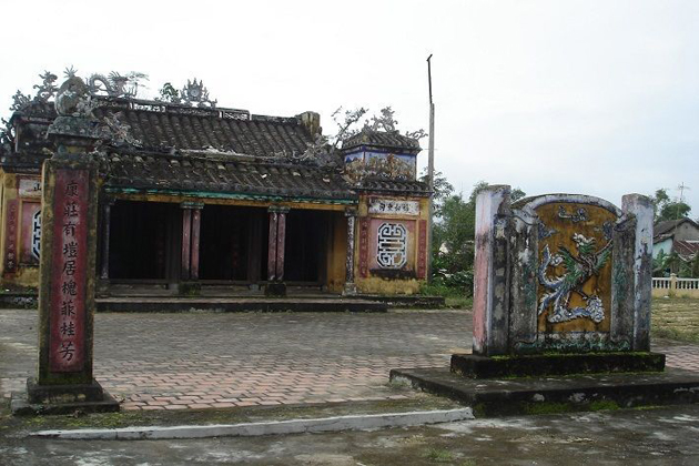 phuoc tich village vietnam cycling tour