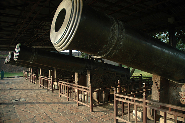 canons at hue imperial city