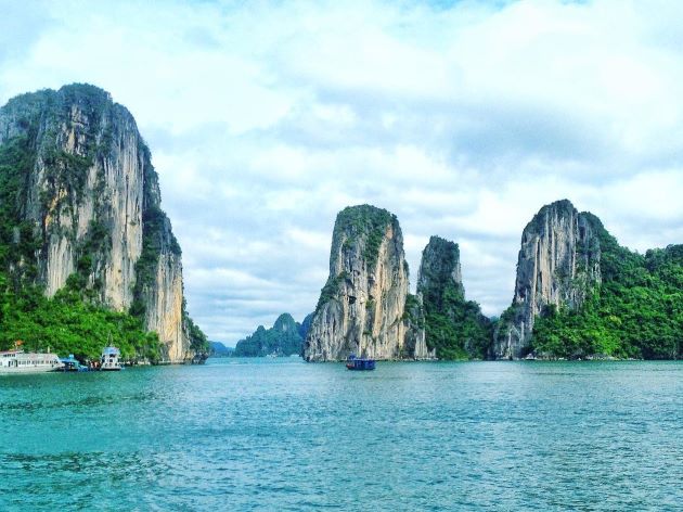 discover the magic bay at halong