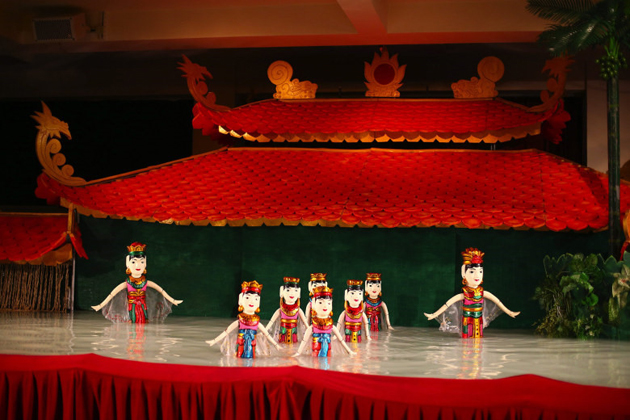 water puppet hanoi travel