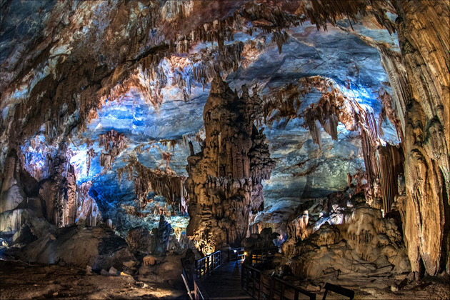paradise cave quang binh tours