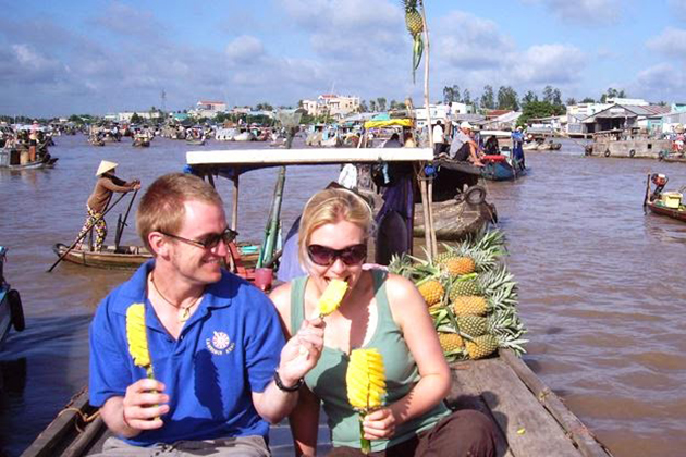 cai be floating market vietnam honeymoon trip