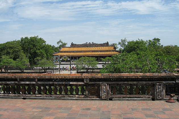 hue imperial city hue cycling tour