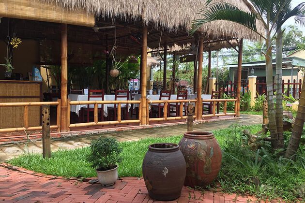 Tropical Garden Restaurant