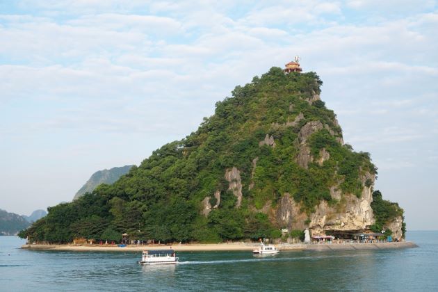 titov island at halong bay