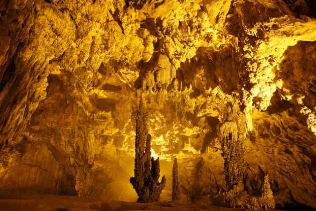 explore the mysterious nguom ngao cave in northeast vietnam tours