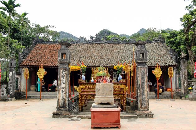 hoa lu ancient capital in ninh binh