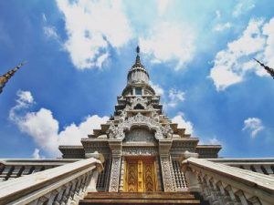 cambodia in depth tour 11 days