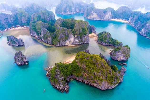 see halong bay from bird's view