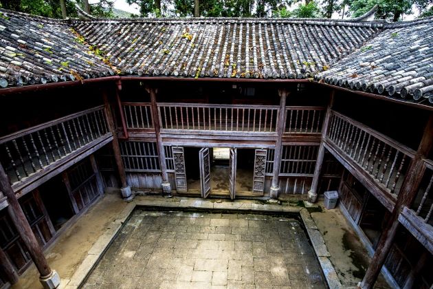 the mansion of vuong family in ha giang