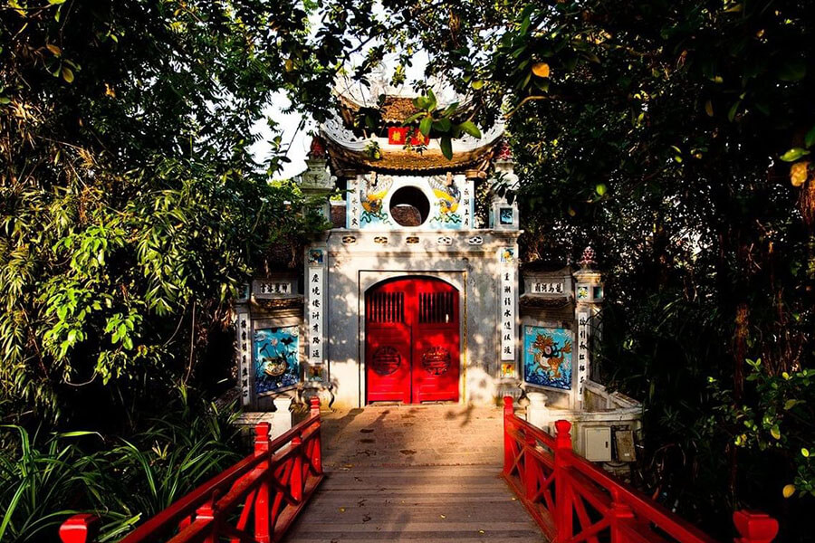 Ngoc Son Temple in Hanoi