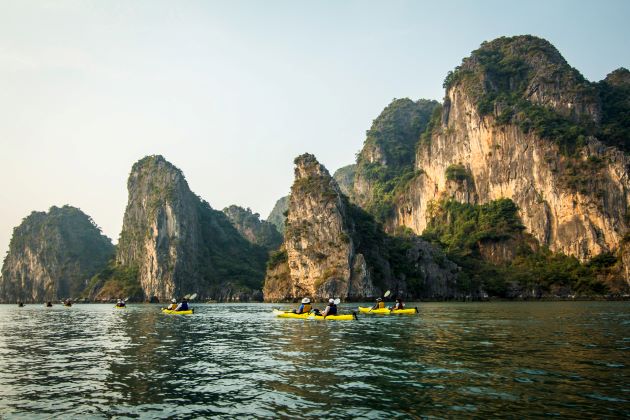 halong bay exploration by kayak