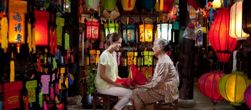 lantern making house in hoi an