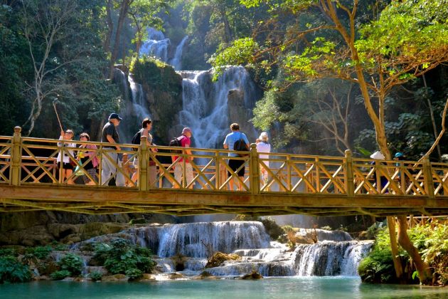 kuang si waterfall in luang prabang laos