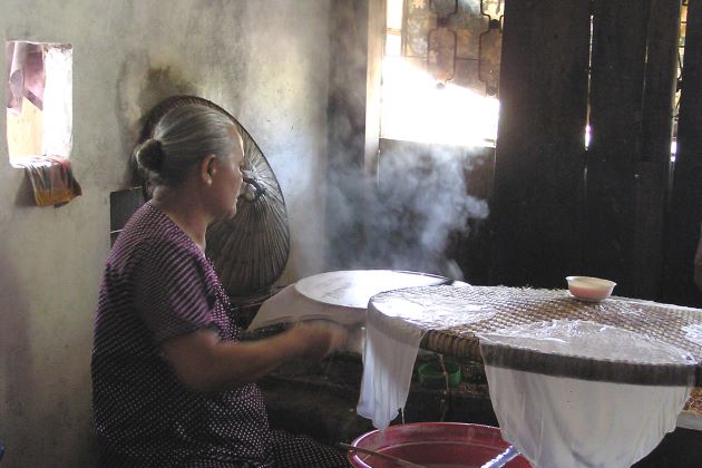 visit rice paper making house