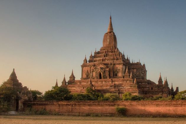 Htilominlo Temple in myanmar