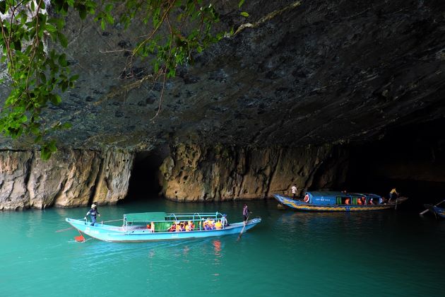 discover phong nha ke bang national park