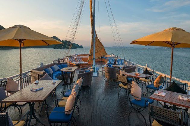 enjoy paradise cruise at halong bay