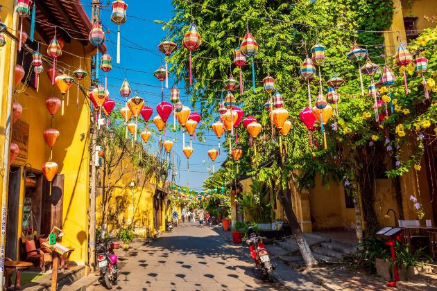 morning at hoi an ancient town