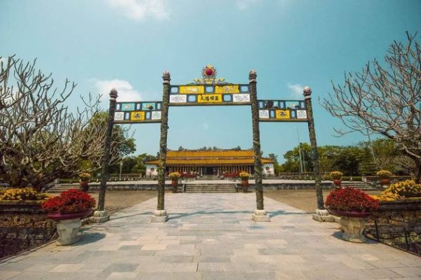 ngo mon gate in hue imperial citadel