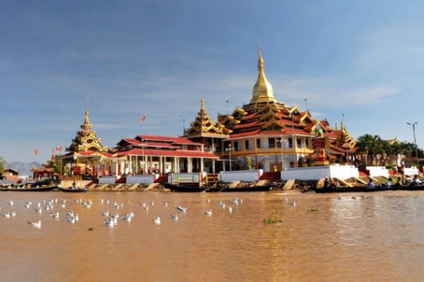 phaung daw oo pagoda in inle lake myanmar