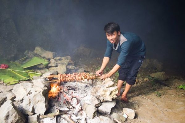 bbq party at phong nha ke bang