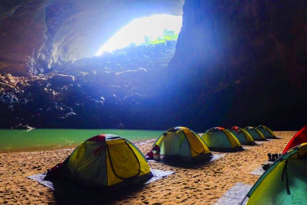 night camping at phong nha ke bang quang binh tours