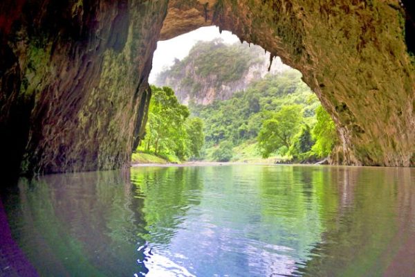 trekking at phong nha ke bang national park