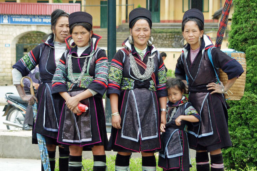 Black Hmong People North Vietnam Classic Tour In 9 Days