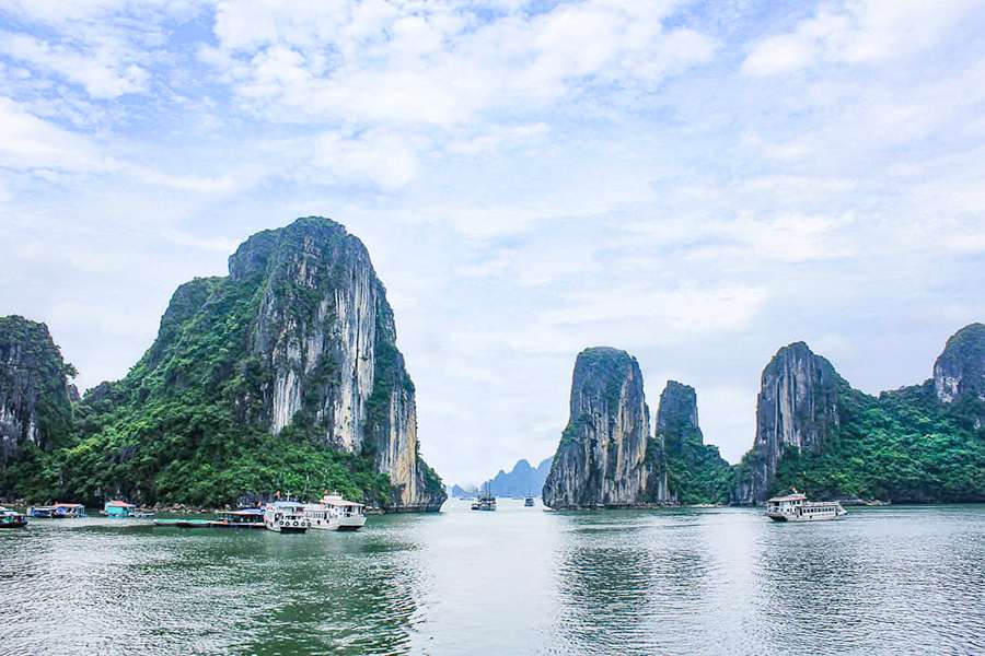 Halong Bay Day Trip & Cruise Tours