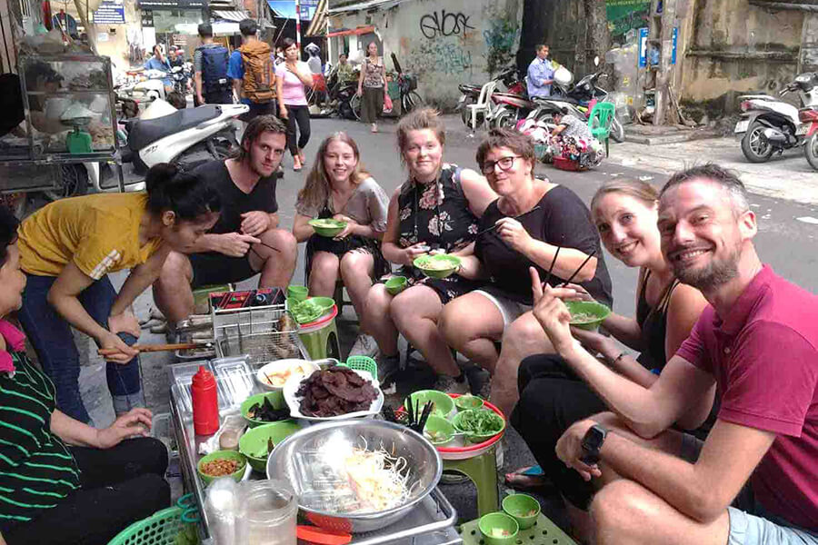Hanoi Food Tasting Tour 10 Day North To South Vietnam Tour