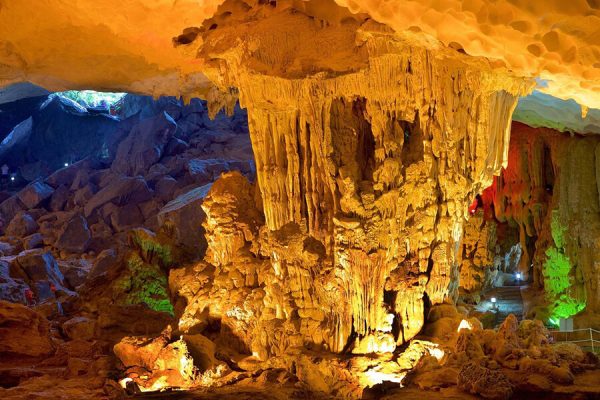 Sung Sot Cave - Halong Bay Tours