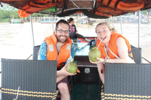 cai be floating market in mekong delta