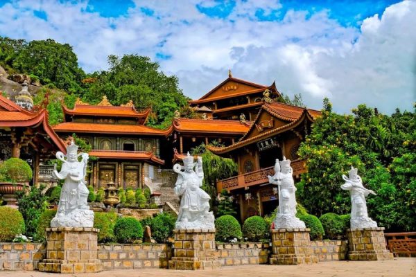 hang temple travel thailand vietnam and cambodia