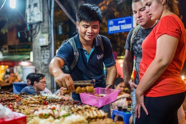 hanoi night street food tour