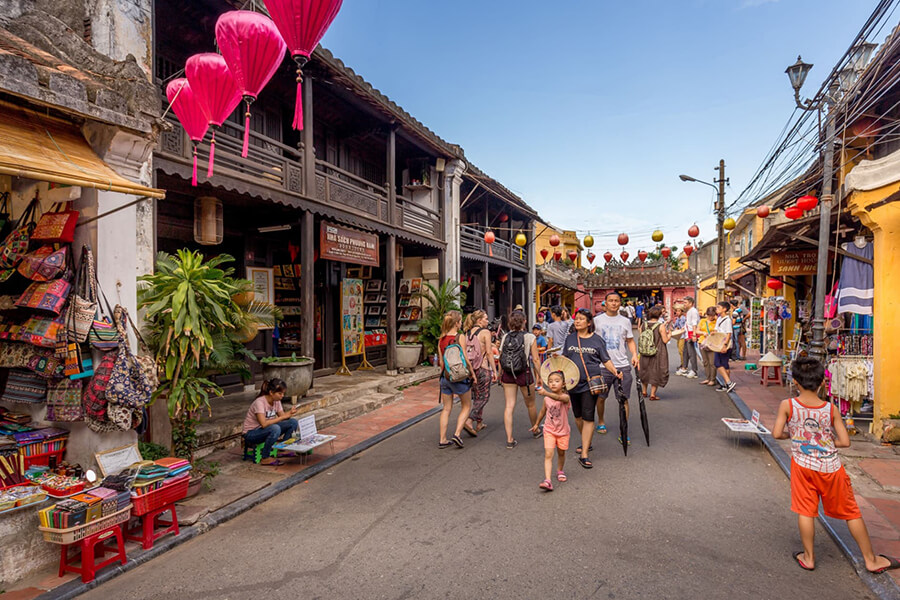 Hoi An Walking Tour 10 Day Vietnam Tour From South To North