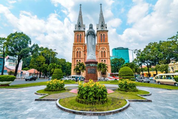 notre dame cathedral in saigon